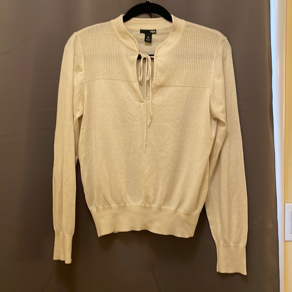 H&M lightweight cream sweater